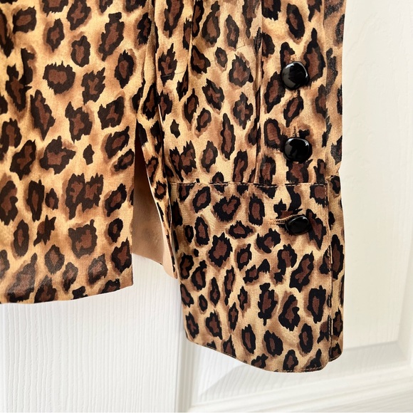 Dana Buchman Silk Leopard Print Blouse Beige Brown Black Animal Print Size 6 - Picture 6 of 7